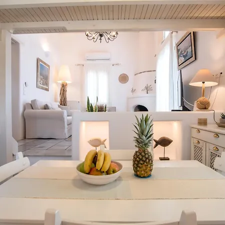 Holiday home Anemoessa Cycladic House *