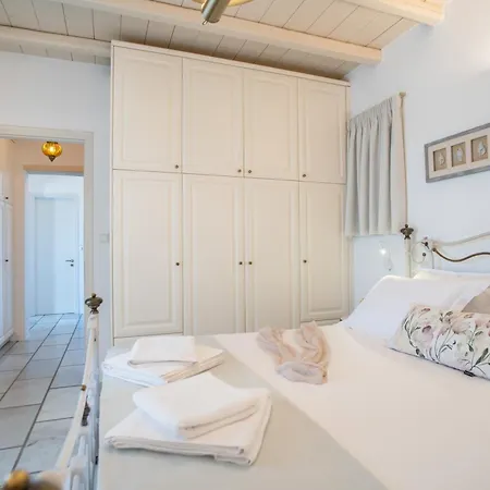 Anemoessa Cycladic House *