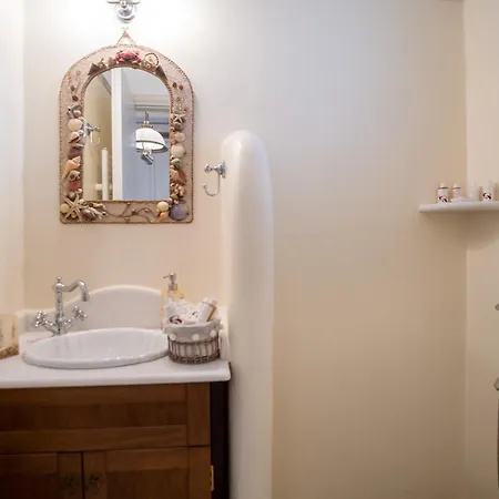 Holiday home Anemoessa Cycladic House Angairia