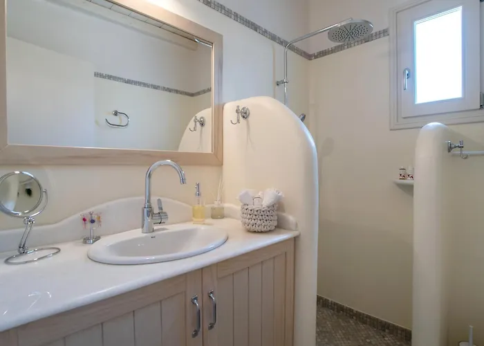 Anemoessa Cycladic House Angairiá