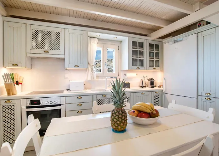 Semesterbostad Anemoessa Cycladic House *