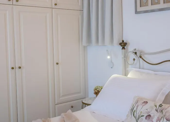 Semesterbostad Anemoessa Cycladic House